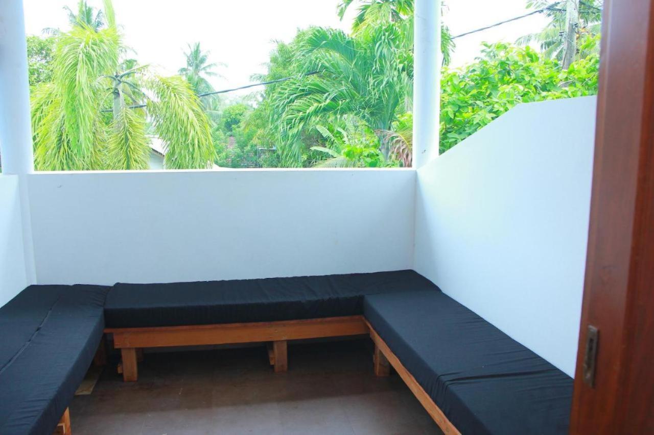 Hari Hari Hostel Weligama Dış mekan fotoğraf