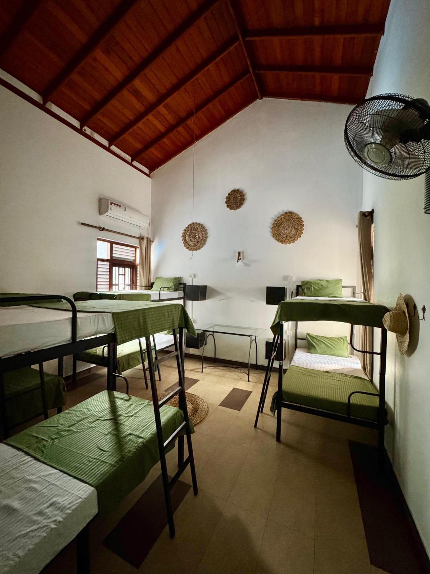 Hari Hari Hostel Weligama Dış mekan fotoğraf